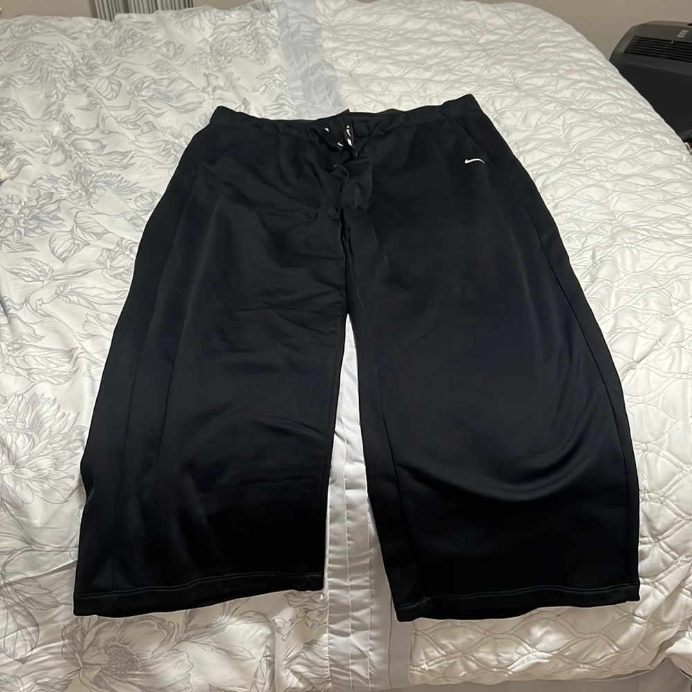 Nike XXL Women’s Fleece Pants, wide leg